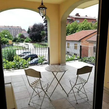 Green House Apartment